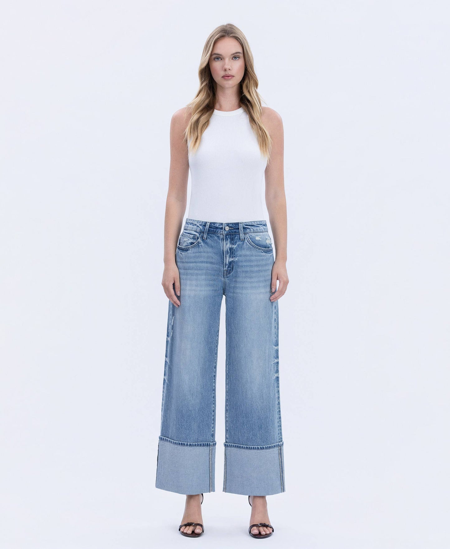 HIGH RISE CUFFED WIDE LEG JEANS
