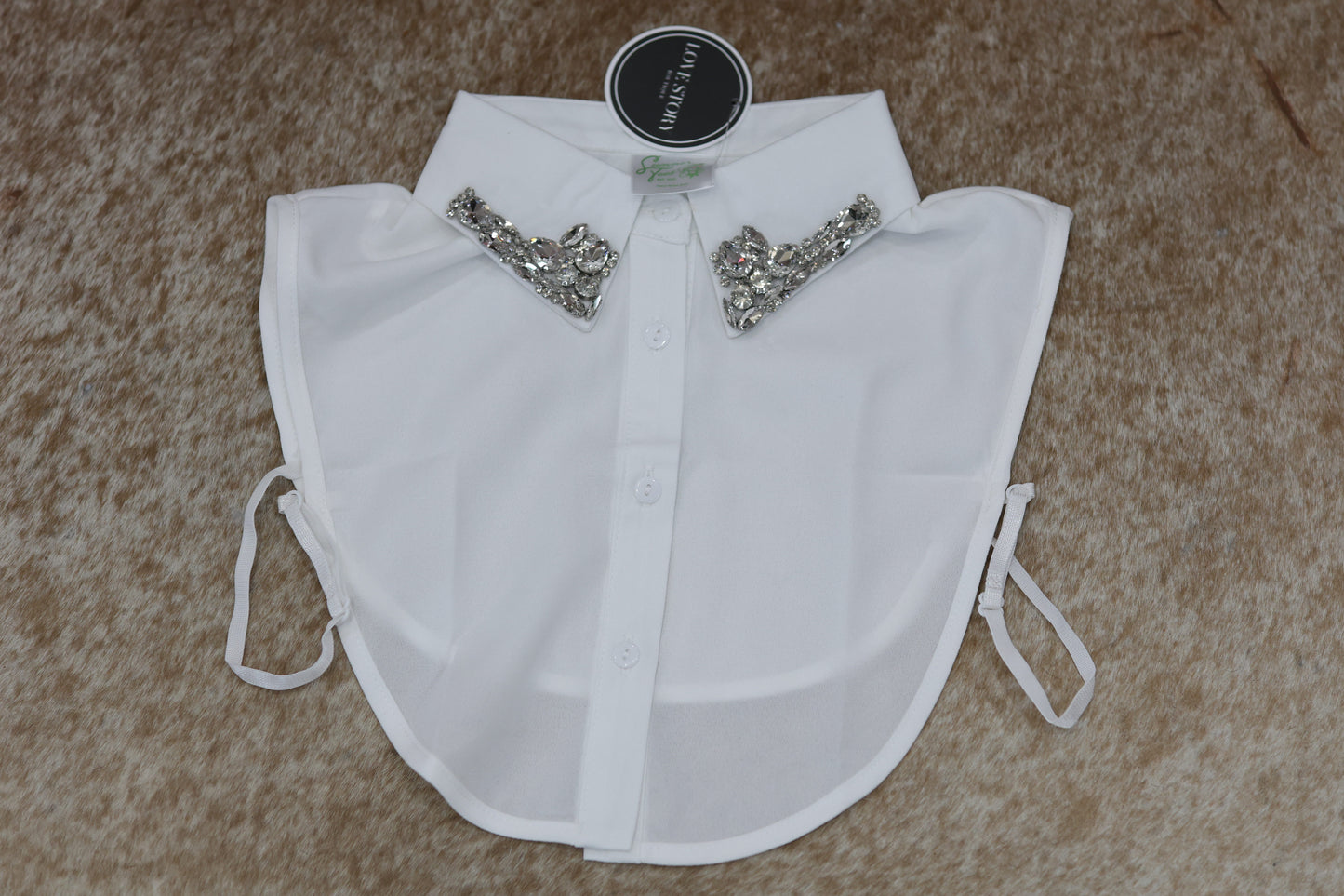 WHITE JEWELED CORPORATE COLLAR