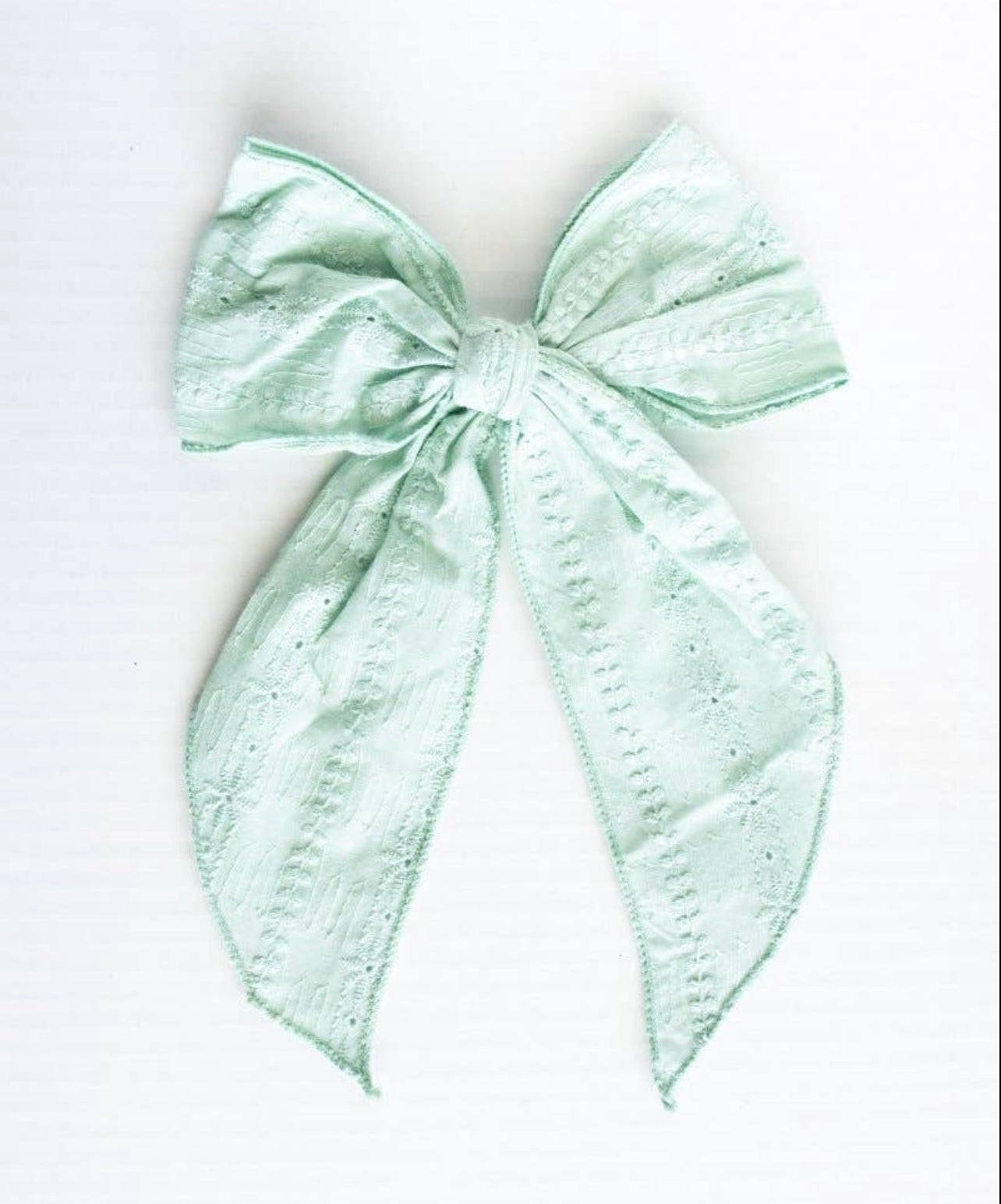 Eloise Eyelet Clip Bow