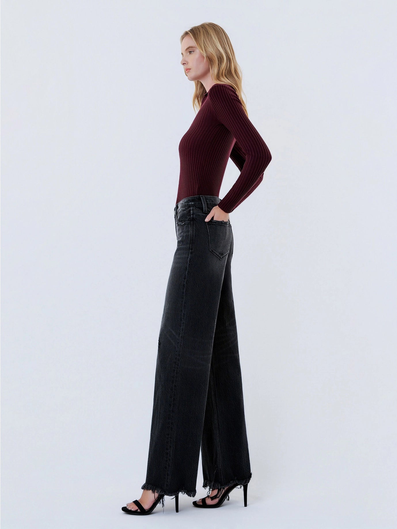 BLACKOUT DENIM JEANS