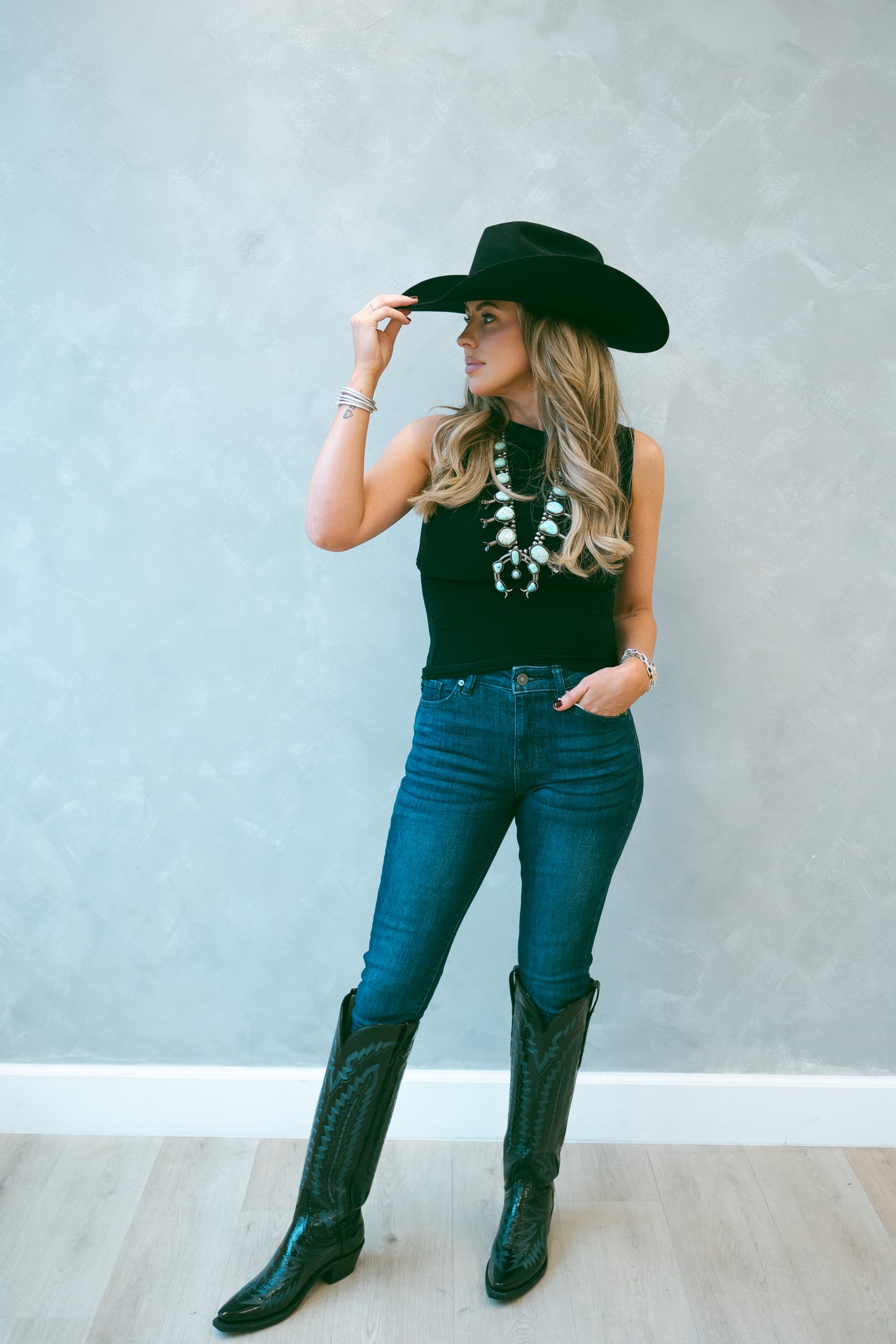 CLEAN CUT SKINNY JEANS LV