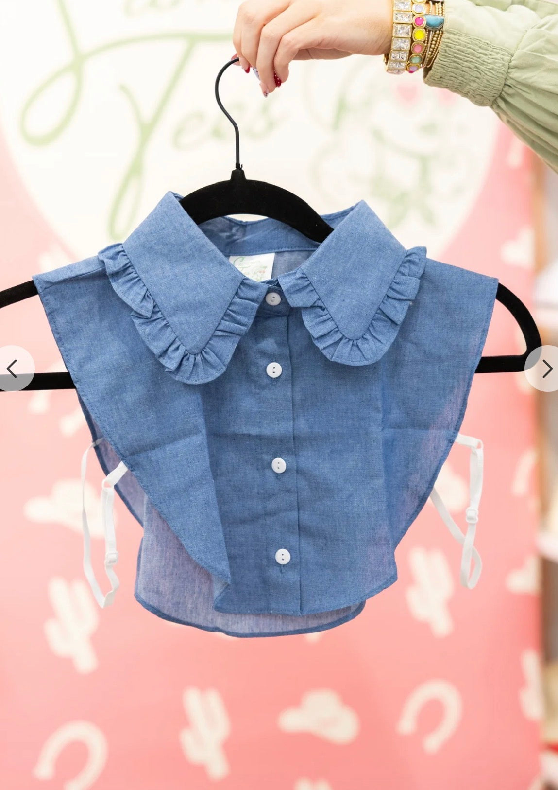 DENIM RUFFLE CORPORATE COLLAR