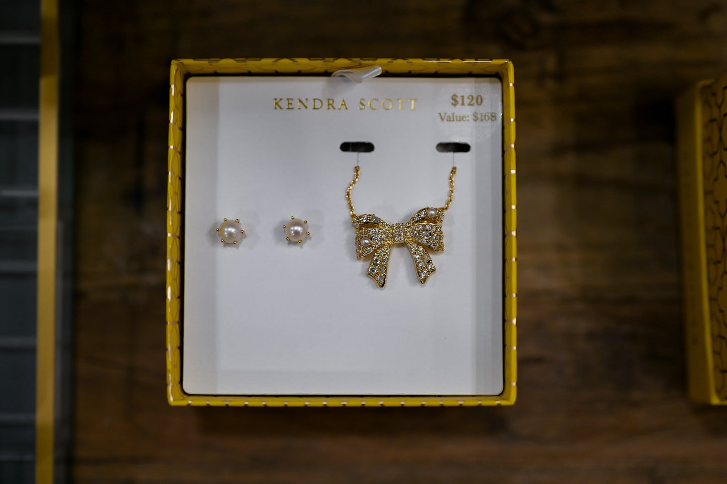 Krista Bow Ashton Gift Set