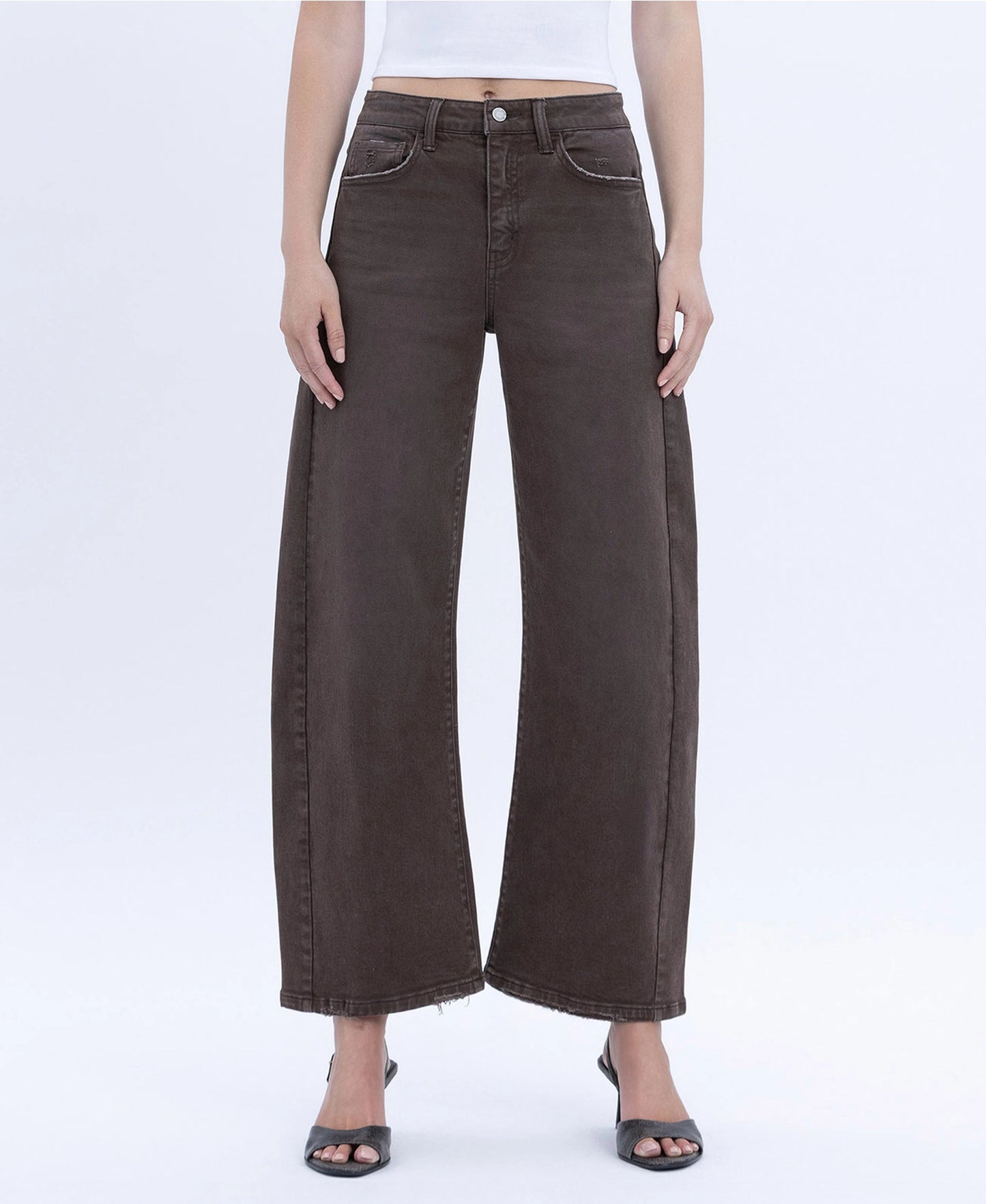 MOCHA MOMENTS BARREL JEANS